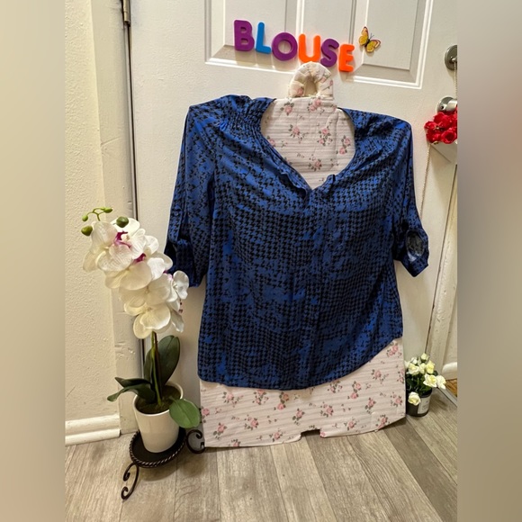 Ladies ana 2X blue print blouse - Picture 6 of 13